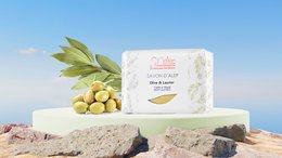 Olive and laurel soap bar, natural ingredients, handmade in Aleppo, rectangular shape.