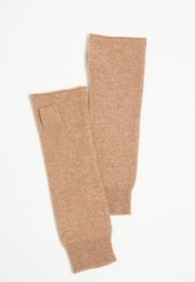  Camel cashmere mittens, warm and cozy winter accessory made of soft, high-quality cashmere material.