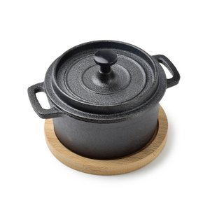 LUXE Mini cast iron casserole dish with lid on board 13x10x7.5cm 210ml