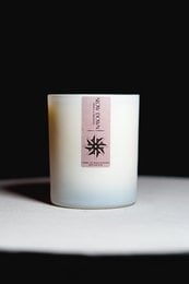 Slow down scented candle, round white candle with pink floral design, soy wax, natural fragrance.
