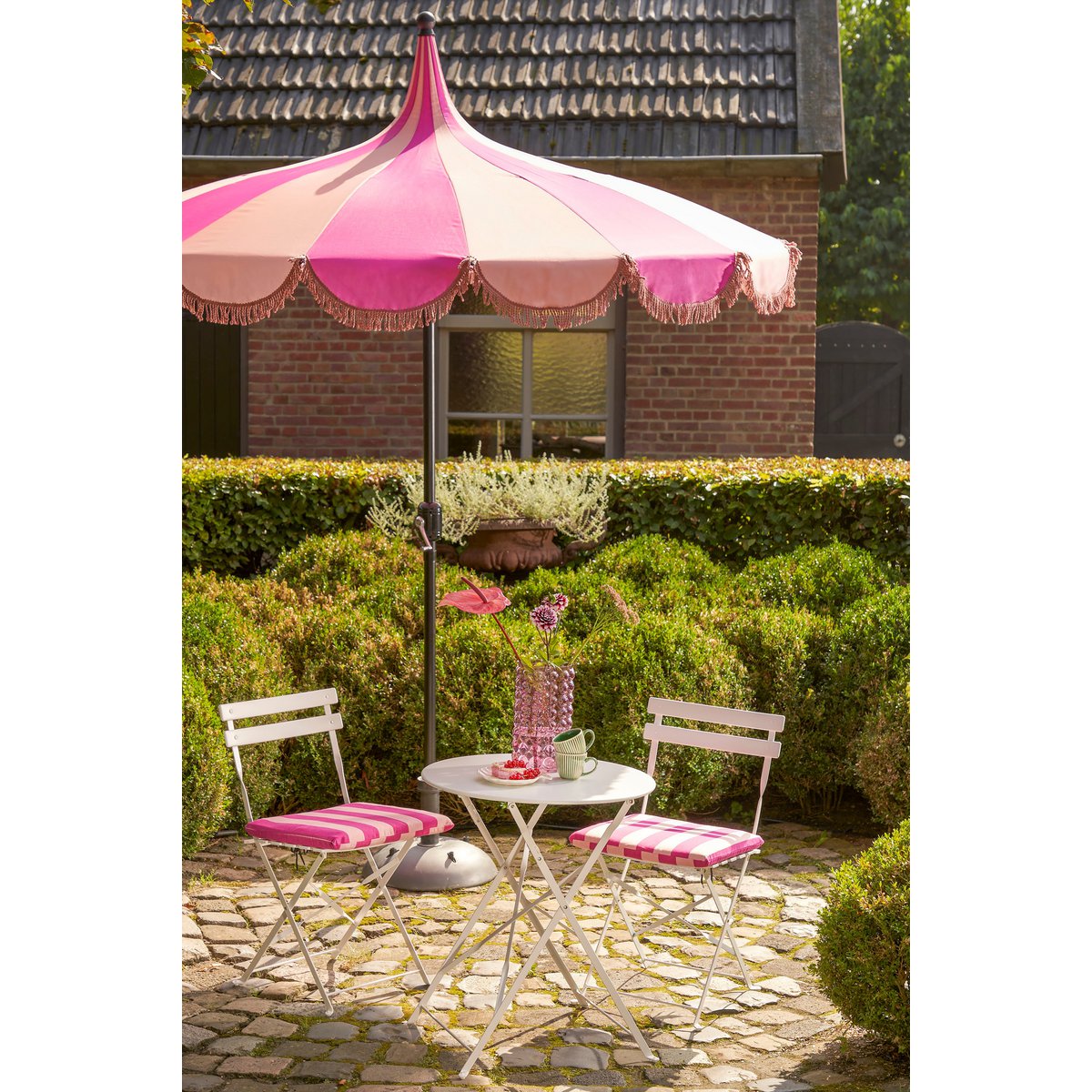 Rissy Parasol - H238 x Ø220 cm - Pink Online Wholesale Rissy Parasol - H238 x Ø220 cm - Pink Online Wholesale