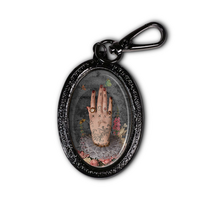 MANO PODEROSA BLACK KEY RING