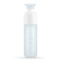 The Dopper Original Polar Blue 450ml is a travel bottle made of durable, BPA-free plastic. It features a sleek, minimalist design with a light blue color and the Dopper logo printed on the side.
