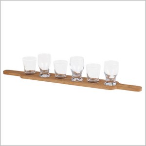 Tapas-Set – Aperitif-Set – Regal mit Gläsern