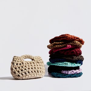 “Nadia is back!” crochet  handbag crème 