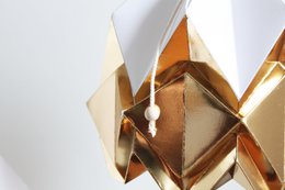 Zweifarbiger Origami-Papieranhänger - Größe M.