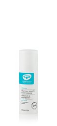 A soothing, moisturizing cream with natural ingredients like aloe vera and chamomile to nourish and calm the skin.