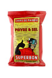 Crispy potato chips with salt and pepper seasoning, packaged in a red and yellow bag with a cartoon cat and dog design.