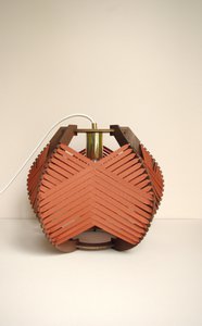 Grote bakstenen lamp