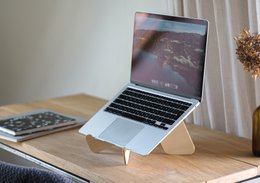 Laptopständer — Tragbar und aus Holz