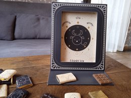 ASTROLOGIA CIOCCOLATINI -LATTE- PACKAGING CORNICE FOTO © + CARD