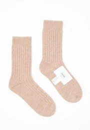 Camel cashmere socks in a traditional 4-thread rib knit design.