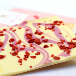 Strawberry Champagne 35% White Chocolate Bar