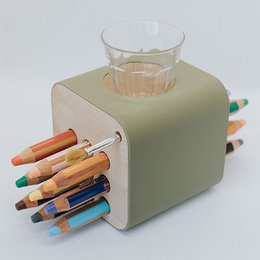 Portapenne in legno per bambini "cubo creativo"