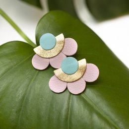 Pendientes grandes Flor - cuero azul con oro rosa