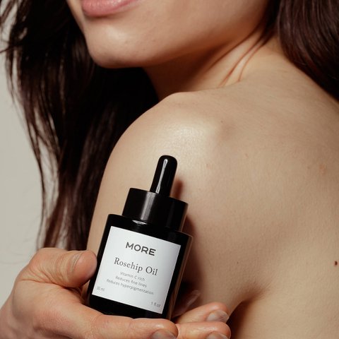 Rose hip oil | 100% Organic & Cold Pressed