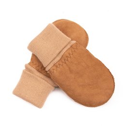 Soft, cozy baby mittens in a warm beige color. Made with a plush, suede-like material and a ribbed cuff for a snug fit. Ideal for keeping little hands toasty during the colder months.