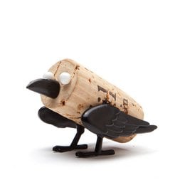 Unique wooden crow bottle stopper with black wings and beak, perfect gift for wine lovers.