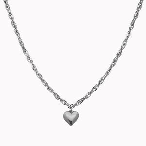 Silver link chain with heart