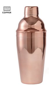Cocktailshaker van 550 ml capaciteit in roestvrij staal met externe coating van gegalvaniseerd koper. Met veiligheidslot en doseringsdop bovenop. Gepresenteerd in een aantrekkelijke individuele doos.