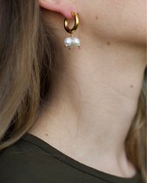 Blinn - Gouden Hoop Triple Cluster Pareloorbellen