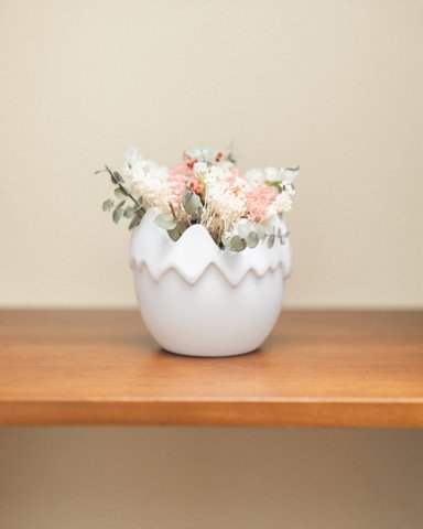 Easter Egg with flowers