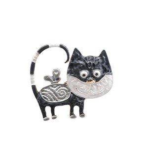 Magnetic Enamel Cat Brooch