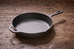 Bratpfanne aus Gusseisen 25 cm