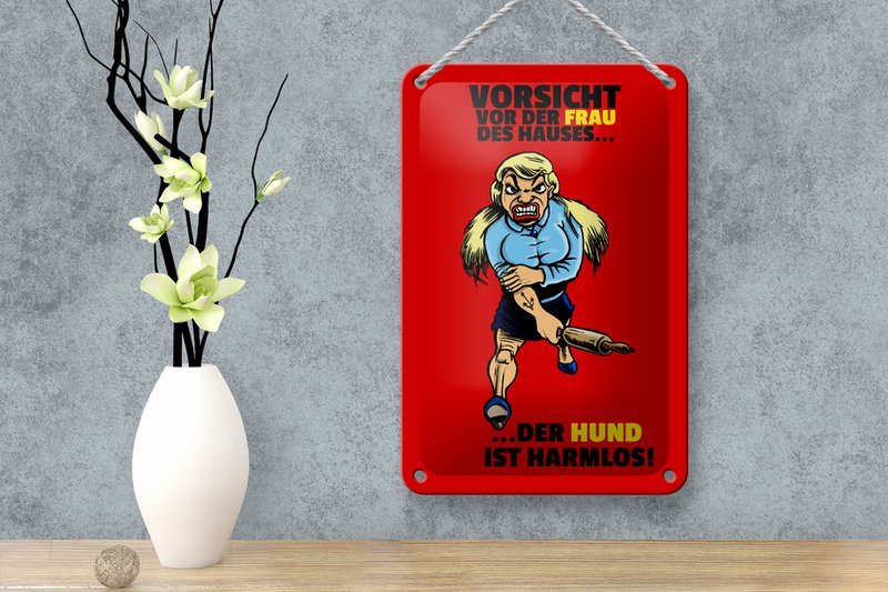 Tin sign note 12x18cm Beware of woman dog harmless decoration