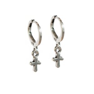 Oorbellen little cross silver