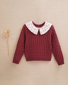 Auberginefarbener Mädchenpullover mit Zopfmuster und Rüschen P153-18604071