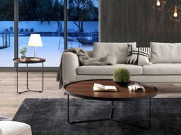 Round coffee table in Walnut wood and black steel
