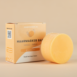 Hair mask bar with mango and papaya, nourishing and hydrating for dry hair.