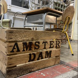 HOLZKISTE / KISTE Amsterdam
