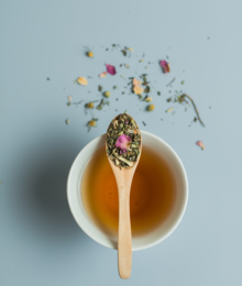 Relaxing herbal tea in an eco-friendly paper bag. Contains a blend of soothing herbs and spices.