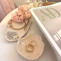 Handmade ceramic ring dish set, white minimalist jewelry tray, gold accents, organizer for rings and accessories.