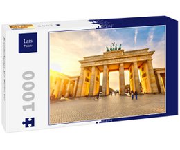  Brandenburger Tor, Berlin, at sunset. 1000-piece puzzle depicting the iconic Brandenburg Gate in Berlin, Germany, with people walking in front of it during a beautiful sunset.
