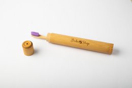 Étui de voyage pour brosses à dents en bambou