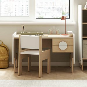 Verstelbare tafel en stoel MOMO