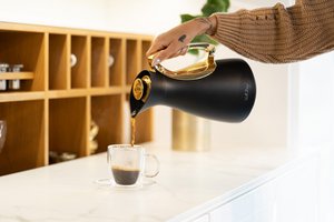 Thermos with glass inner 1l black and gold ALESSIA 29200