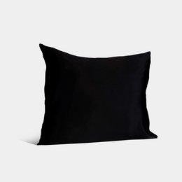 Black silk pillowcase, soft and smooth texture, ideal for comfortable sleep.