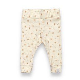 Newborn pants with a starflower print in a neutral color palette. Made from soft, comfortable fabric for baby's delicate skin. Available in sizes 44, 50, 56, 62, and 68.