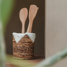 Lille søgræskurv MENIK | Plantekurv | Vævet Boho kurv | Plantekasse | Rund blomsterkurv | Macrame kurv