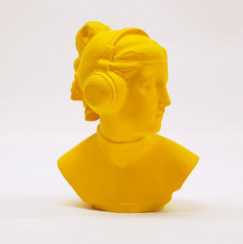 Gelbe Techno-Nymphe