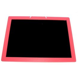  Rectangular red-framed magnetic chalkboard for writing and drawing. Suitable for educational and creative activities.