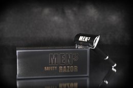 MEN³ SAFETY RAZOR