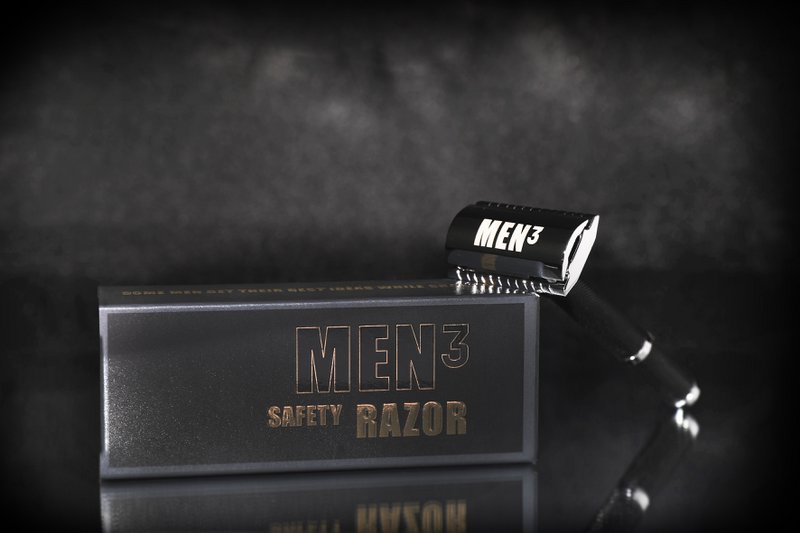 MEN³ SAFETY RAZOR