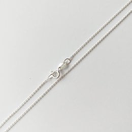 925 sterling silver chain, 0.8mm thick, diamond coated for a sparkling finish. Available in various lengths from 40cm to 90cm.