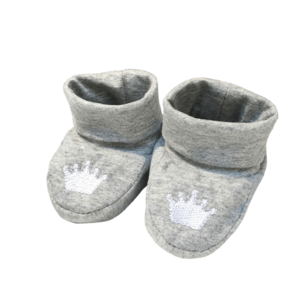 Jersey sokjes met wit kroontje geborduurd