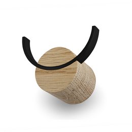 Wooden wall hook in the shape of a deer, available in 6cm and 4cm diameter sizes, suitable for hanging towels or other items.